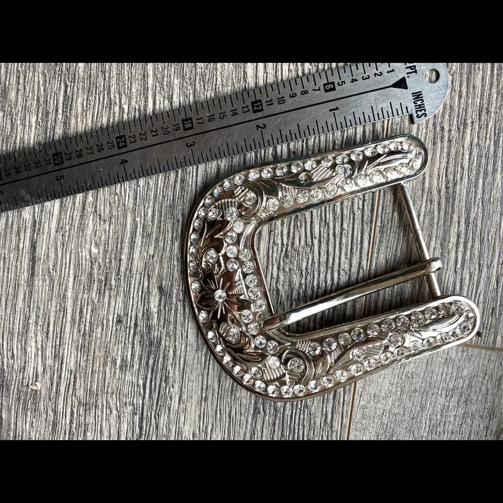 🆕 GIANT Bling big buckle